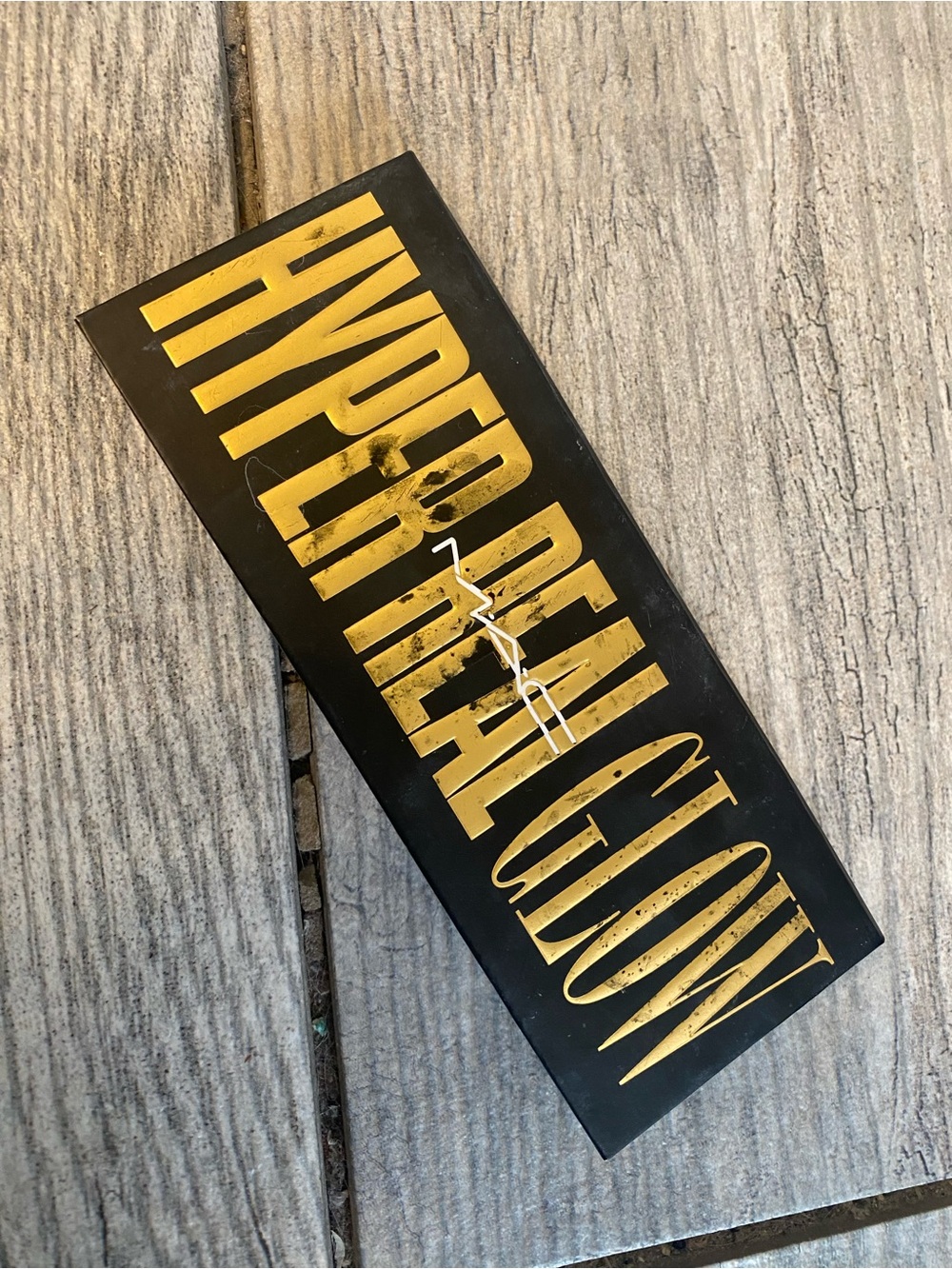 MAC Hyperreal Glow Palette